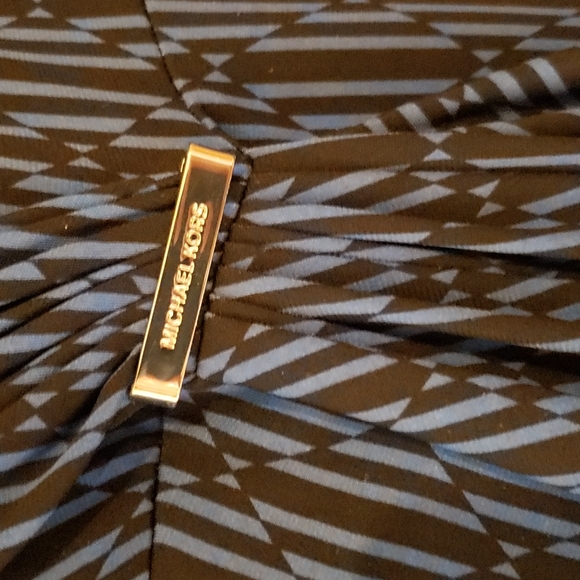 Michael Kors long sleeved wrap dress - Picture 9 of 9